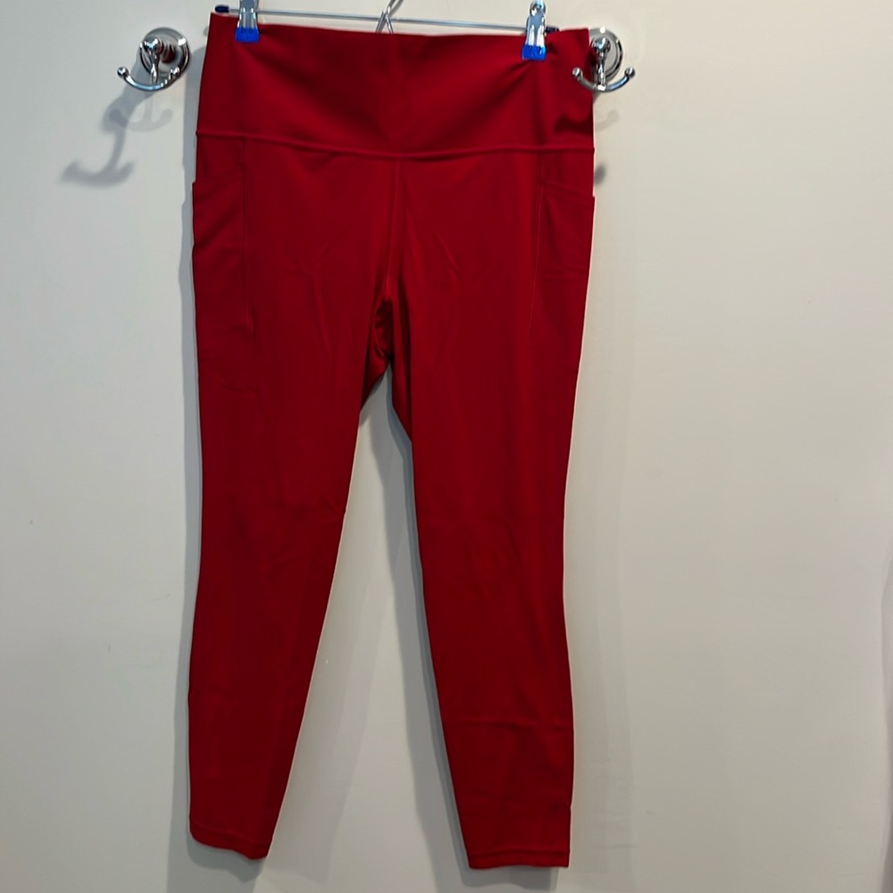 Athleta Salutation Stash 7/8 Legging
